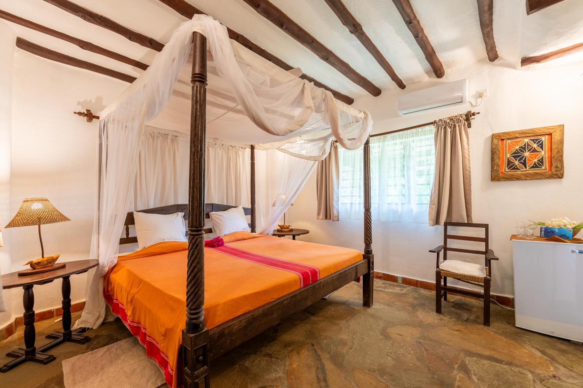 Diani Marine Divers Village Diani Beach Exteriér fotografie